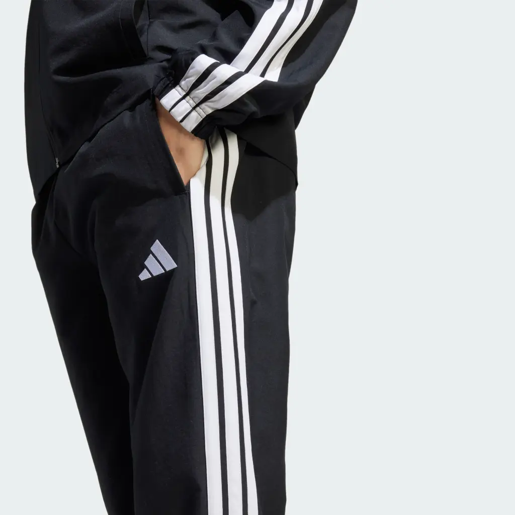 JI8849_42_detail.webp