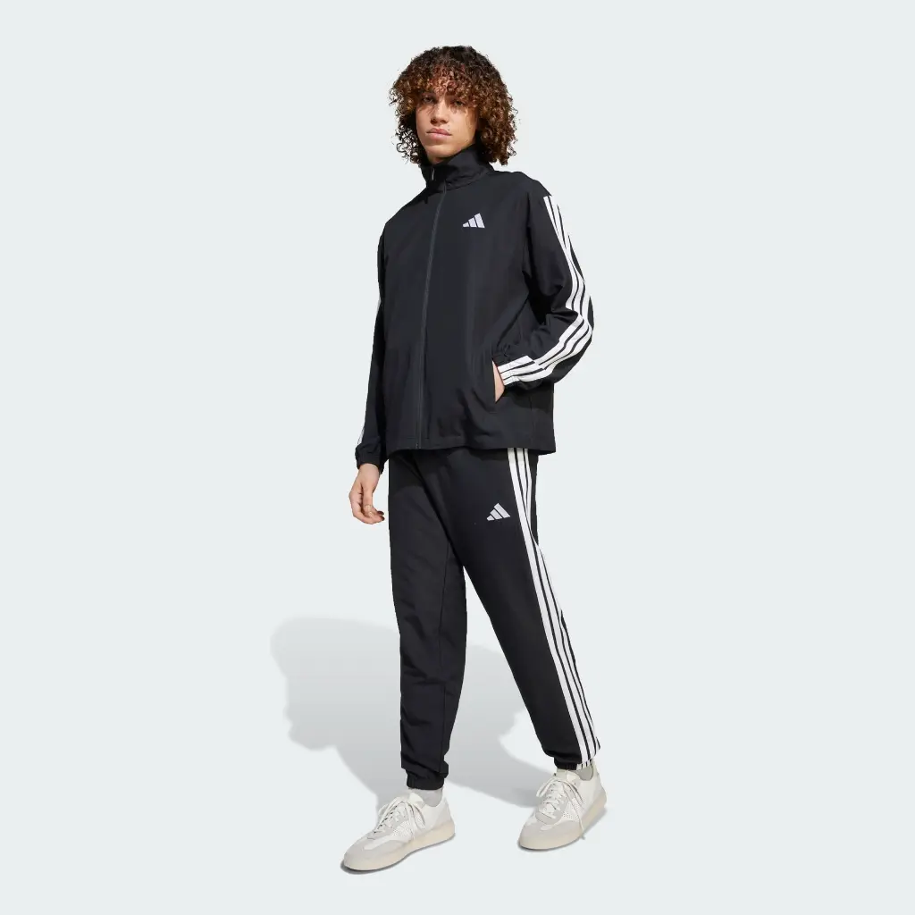 JI8849_21_model.webp