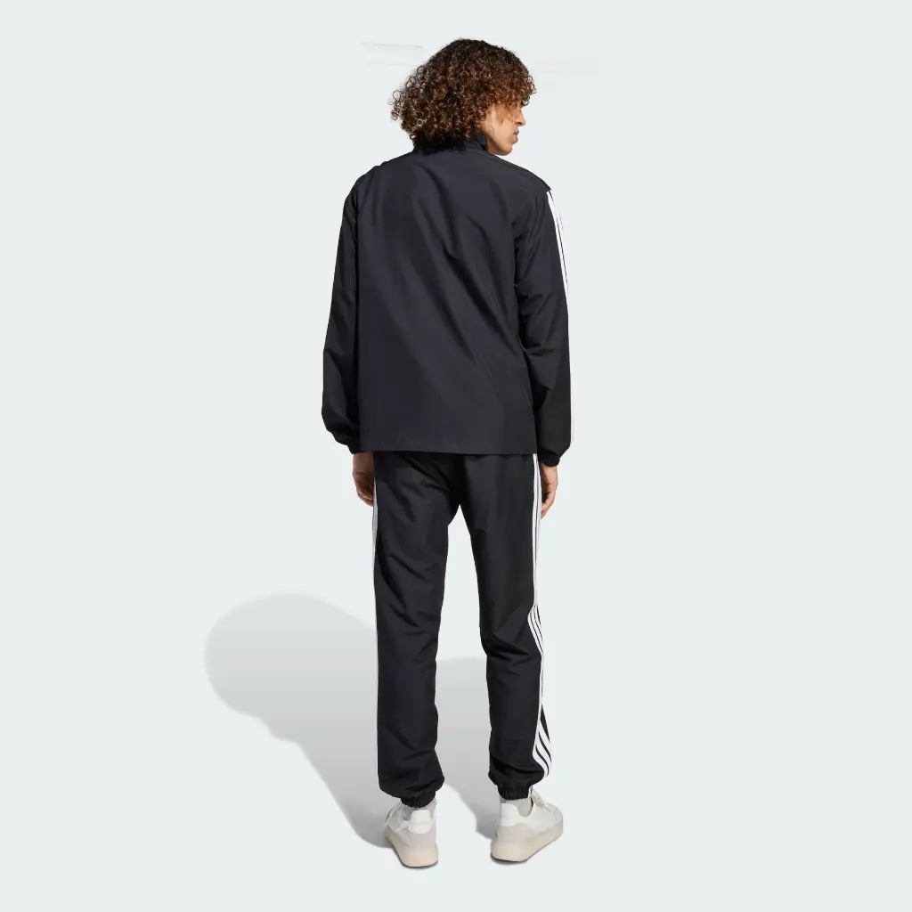 JI8849_23_hover_model.webp